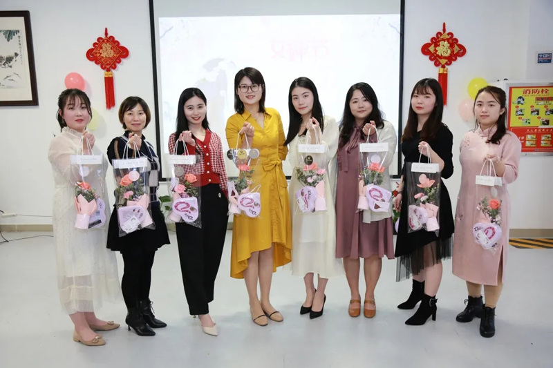 致敬3499拉斯维加斯女神：愿您所期皆所念，所念皆如愿！