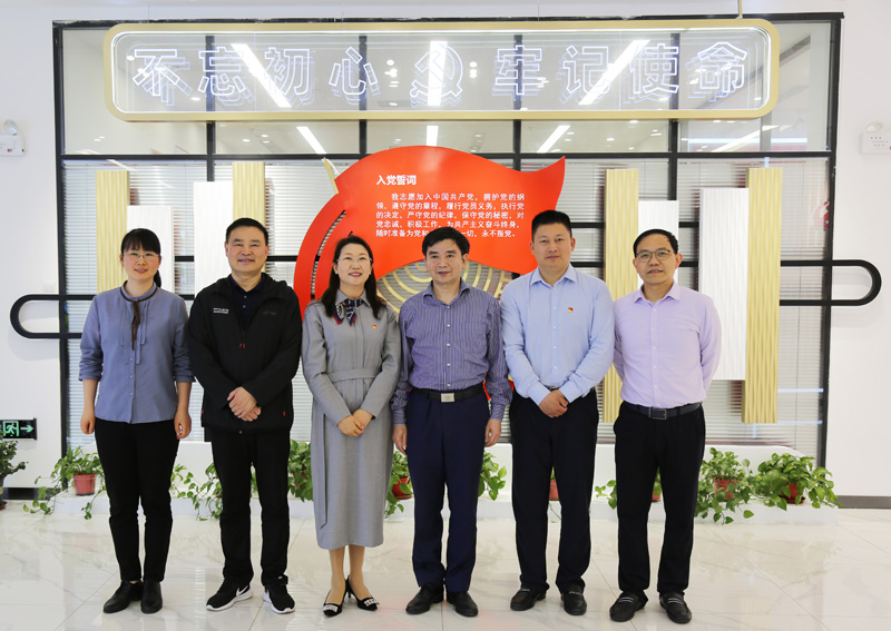 市委统战部王华臣副部长来3499拉斯维加斯科技调研指导